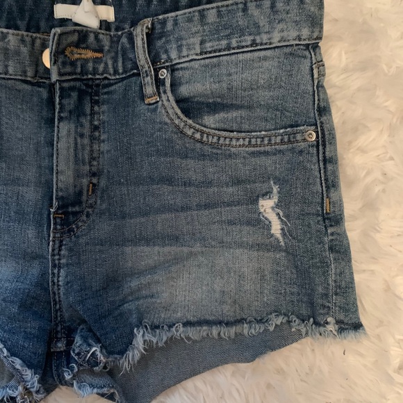 H&M Jean Shorts - Picture 3 of 3